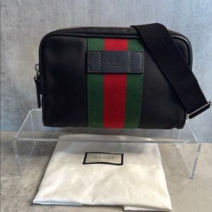 GUCCI Black Fanny Pack